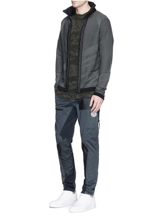 Figure View - Click To Enlarge - STONE ISLAND - 'Mussola Gommata' panel twill jogging pants