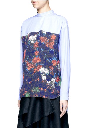 Front View - Click To Enlarge - CÉDRIC CHARLIER - Floral print back poplin shirt