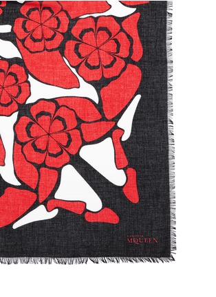 Detail View - Click To Enlarge - ALEXANDER MCQUEEN - Kaleidoscopic flower print modal-silk scarf