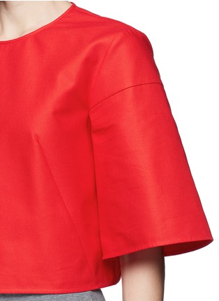 Detail View - Click To Enlarge - ALEXANDER MCQUEEN - Cotton piqué wide sleeve cropped top