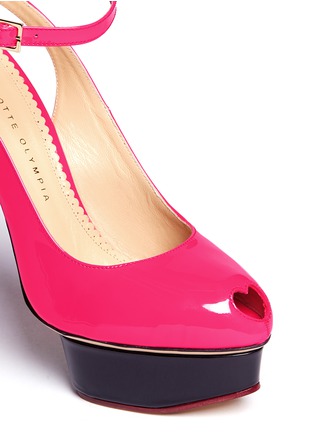 Detail View - Click To Enlarge - CHARLOTTE OLYMPIA - 'Brenda' patent leather platform pumps