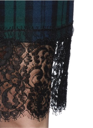 Detail View - Click To Enlarge - SACAI - Lace trim tartan felt skirt