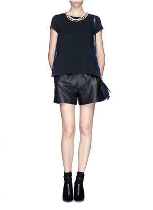  - SACAI - Floral lace back T-shirt with faux pearl chain necklace
