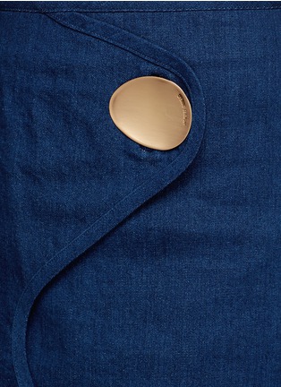 Detail View - Click To Enlarge - OPENING CEREMONY - Oversize button denim mini skirt