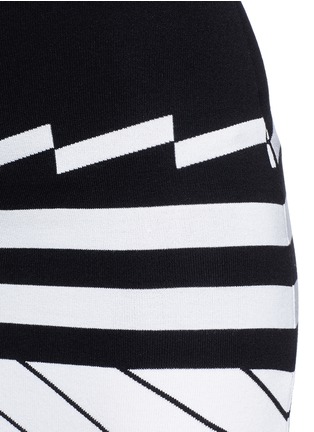 Detail View - Click To Enlarge - PREEN BY THORNTON BREGAZZI - 'Nev' variegated stripe knit midi skirt