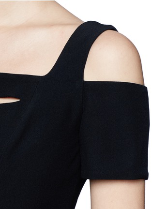 Detail View - Click To Enlarge - ALEXANDER MCQUEEN - Sweetheart cutout crepe top