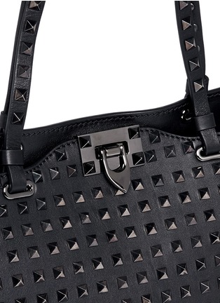 Detail View - Click To Enlarge - VALENTINO GARAVANI - 'Rockstud Noir' mini leather tote