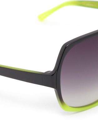 Detail View - Click To Enlarge - MATTHEW WILLIAMSON - Two-tone oversized angled sunglasses