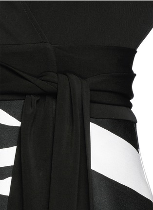 Detail View - Click To Enlarge - DIANE VON FURSTENBERG - 'Amelianna' zebra print silk Mikado combo wrap dress