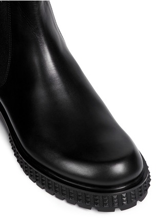 Detail View - Click To Enlarge - VALENTINO GARAVANI - 'Rockstud' tread sole leather Chelsea boots