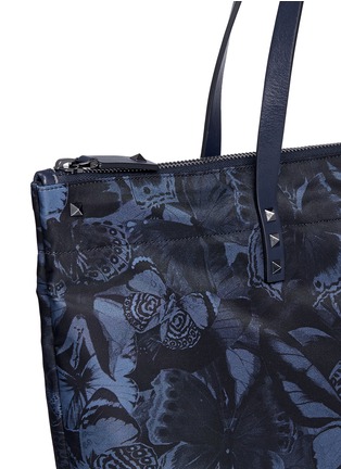 Detail View - Click To Enlarge - VALENTINO GARAVANI - 'Night Camubutterfly' shopper tote