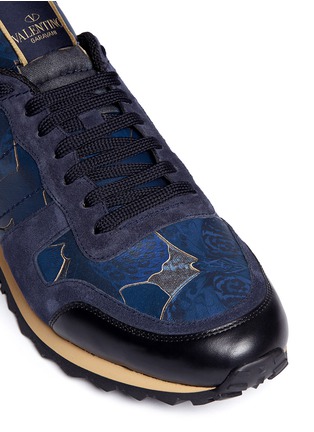 Detail View - Click To Enlarge - VALENTINO GARAVANI - 'Night Camubutterfly' low top sneakers