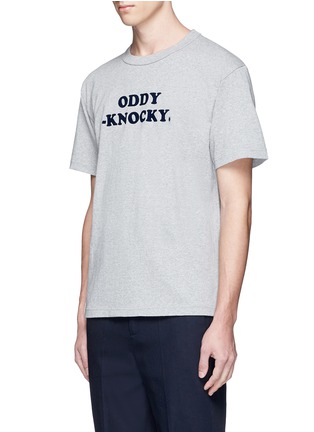 Front View - Click To Enlarge - SACAI - 'Oddy-knocky' flock print cotton T-shirt