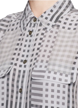 Detail View - Click To Enlarge - EQUIPMENT - 'Sleeveless Slim Signature' Trevor plaid silk shirt