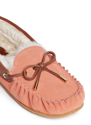 Detail View - Click To Enlarge - TORY BURCH - 'Maxwell' fur lined suede moccasins