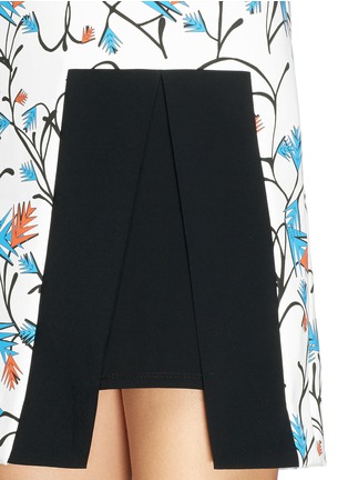 Detail View - Click To Enlarge - TANYA TAYLOR - 'Frankie' cutout front leaf print shift dress
