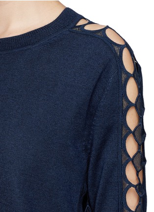 Detail View - Click To Enlarge - CHLOÉ - Cut-out lace trim cashmere-silk sweater