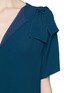 Detail View - Click To Enlarge - CHLOÉ - Bow shoulder crepe dress