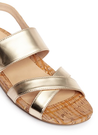 Detail View - Click To Enlarge - PEDDER RED - Metallic leather strap cork sandals