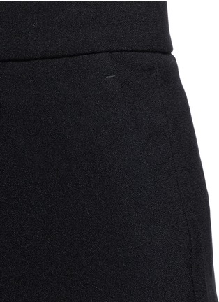 Detail View - Click To Enlarge - THEORY - 'Thoni' pleated crepe shorts