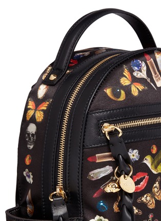 Detail View - Click To Enlarge - ALEXANDER MCQUEEN - Small obsession print satin chain backpack