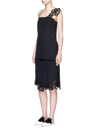 Figure View - Click To Enlarge - VICTORIA BECKHAM - Guipure lace side split crepe skirt