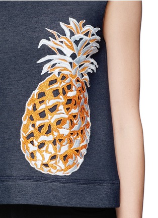 Detail View - Click To Enlarge - MSGM - Pineapple embroidery sleeveless sweatshirt
