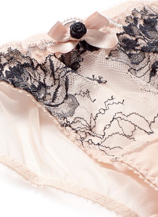 Detail View - Click To Enlarge - L'AGENT - 'Dani' peony lace tulle mini briefs
