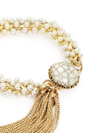 Detail View - Click To Enlarge - MIRIAM HASKELL - Crystal tassel Baroque pearl cluster bracelet