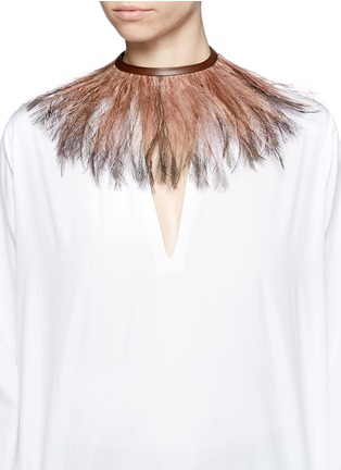 Figure View - Click To Enlarge - VALENTINO GARAVANI - Feather choker necklace