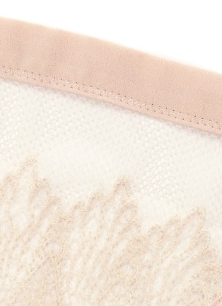 Detail View - Click To Enlarge - KIKI DE MONTPARNASSE - 'Esprit' floral lace tulle thong
