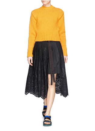 Figure View - Click To Enlarge - SACAI - Pleat underlay broderie wrap skirt