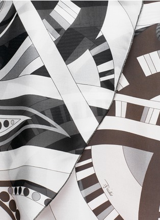 Detail View - Click To Enlarge - EMILIO PUCCI - Taitu print silk kaftan