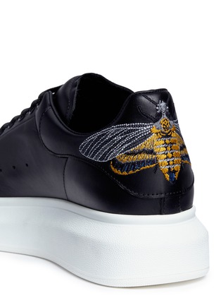 Detail View - Click To Enlarge - ALEXANDER MCQUEEN - 'Larry' skull moth embroidered platform leather sneakers