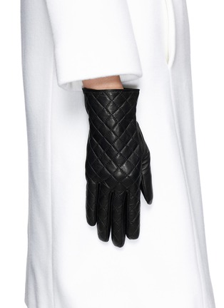 Figure View - Click To Enlarge - MAISON FABRE - 'Gabrielle' quilted lamb leather gloves