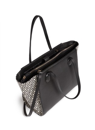 Detail View - Click To Enlarge - MISCHA - 'Weekday Tote' in classic hexagon print