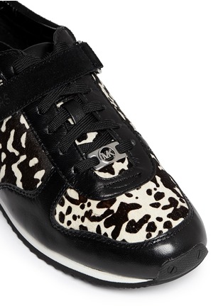 Detail View - Click To Enlarge - MICHAEL KORS - 'Alexandra' print calf hair sneakers
