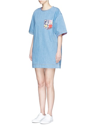 Front View - Click To Enlarge - MARC JACOBS - Patchwork pocket denim T-shirt dress