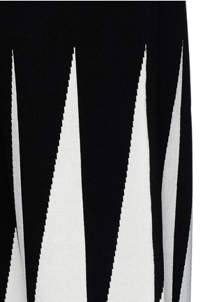 Detail View - Click To Enlarge - MS MIN - Colourblock zigzag knit culottes