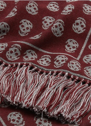 Detail View - Click To Enlarge - ALEXANDER MCQUEEN - 'Upside Down' skull intarsia wool scarf