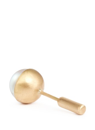 Detail View - Click To Enlarge - SHIHARA - 'Half Pearl 0°' Akoya pearl 18k yellow gold single stud earring