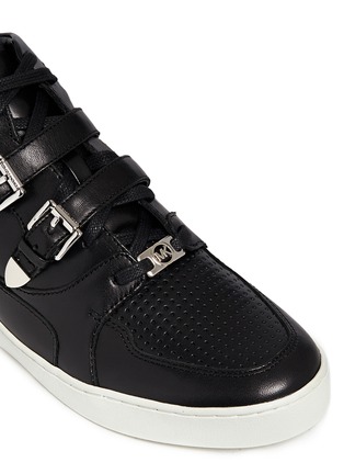 Detail View - Click To Enlarge - MICHAEL KORS - 'Robin' high top leather sneakers