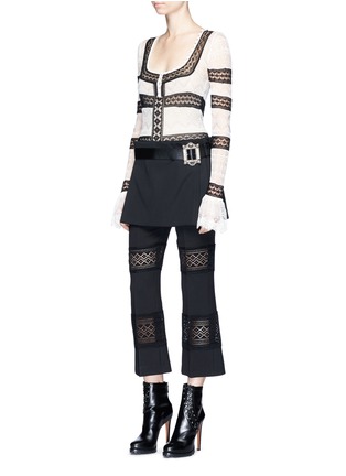 Figure View - Click To Enlarge - ALEXANDER MCQUEEN - Flared cuff colourblock silk lace top