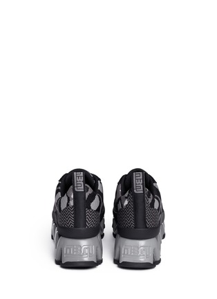 Back View - Click To Enlarge - MARC BY MARC JACOBS SHOES - 'Ninja' zigzag rubber platform low top sneakers