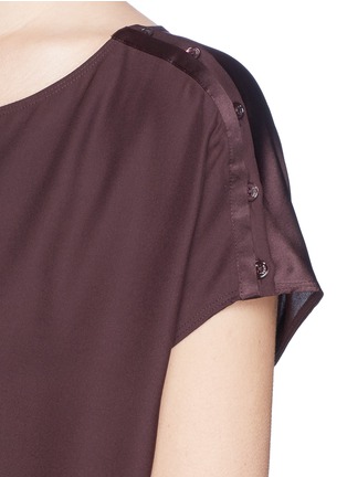 Detail View - Click To Enlarge - VINCE - Button shoulder silk charmeuse blouse