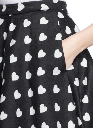 Detail View - Click To Enlarge - ALICE & OLIVIA - Allover heart pattern flare skirt