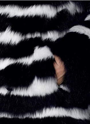 Detail View - Click To Enlarge - EACH X OTHER - x Robert Montgomery raccoon fur coat