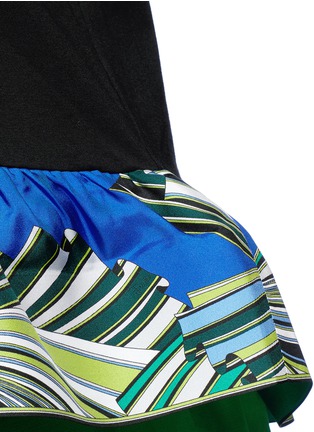 Detail View - Click To Enlarge - EMILIO PUCCI - 'Vortici' scarf print ruffle hem T-shirt