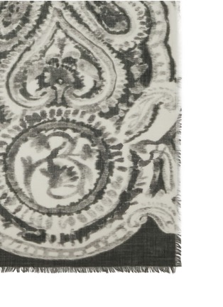 Detail View - Click To Enlarge - FRANCO FERRARI - 'Azeglio' ikat print cashmere scarf