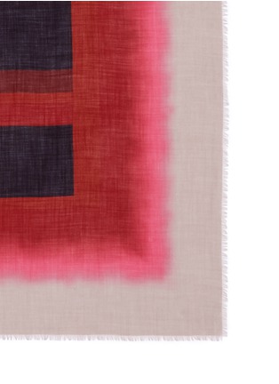 Detail View - Click To Enlarge - FRANCO FERRARI - Gradient geometric print cashmere scarf